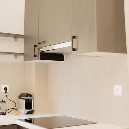 Apartment Modern 2bdr In Pagrati Athens