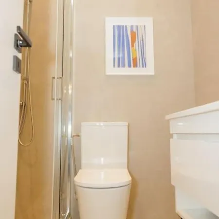 Apartment Modern 2bdr In Pagrati *